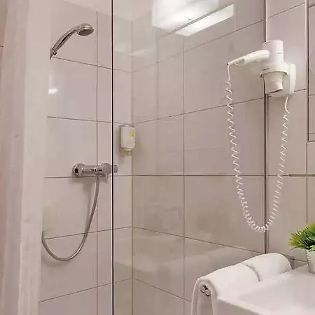 Am Kupferhammer فندق توبنجن
